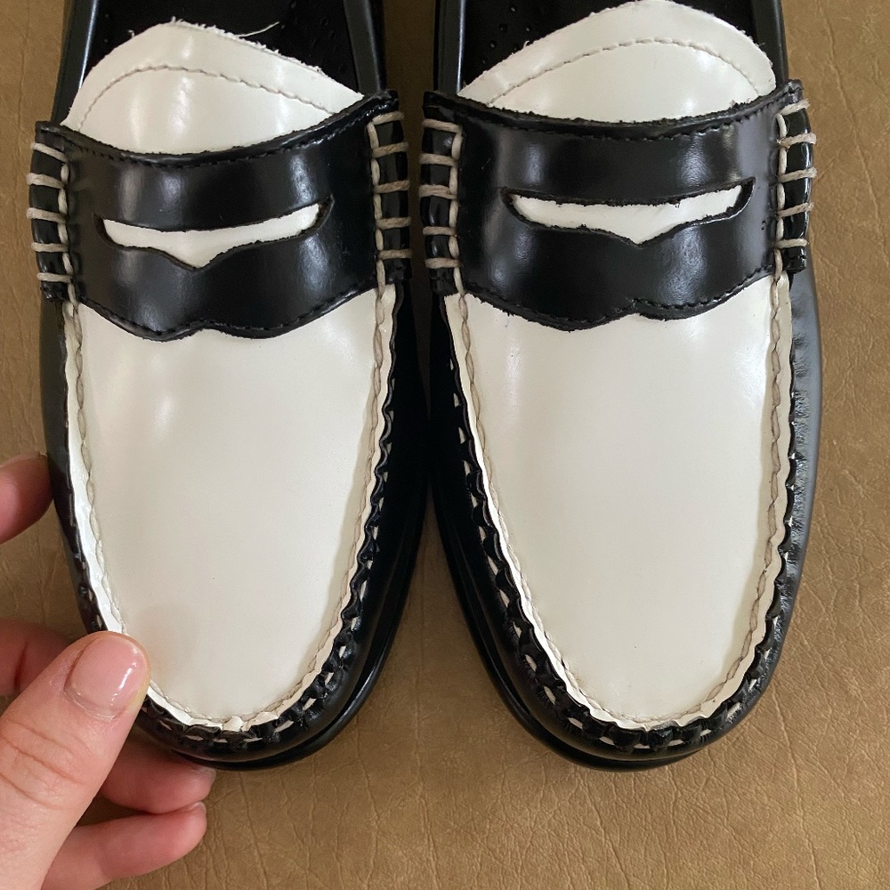 G.H. BASS & CO Leather Loafer - BLACK & WHITE - Picture 5 of 7